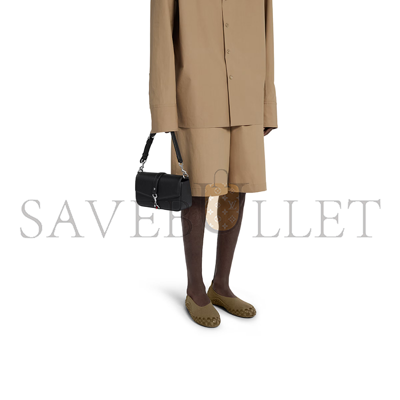 GUCCI SMALL CROSSBODY BAG WITH HOOK CLOSURE 821623 (23*13*6cm)